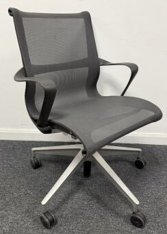 Herman Miller Setu Executive Task chair