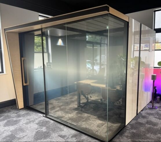 Orangebox Campers & Dens Pod CD05CLS Acoustic booth black fabric outer shell on both sides