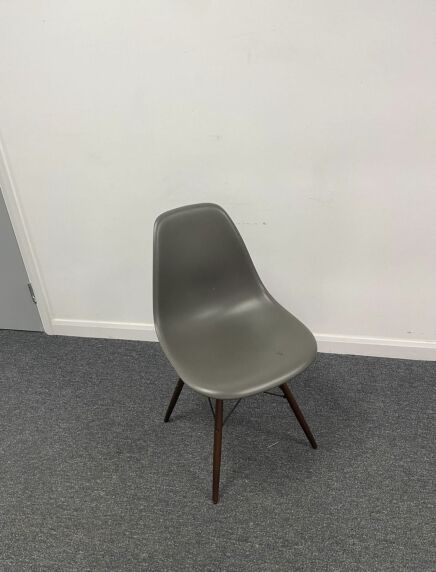 used Vitra Eames DSW 703 chair