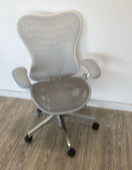 Herman Miller Mirra 2