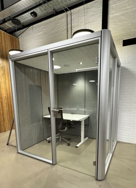 Senator CellPod Office Booths